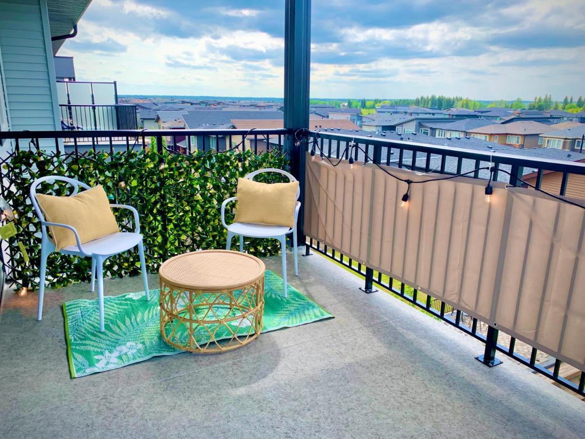 Peaceful Oasis Condo, Ac, Top Floor, Secure Ug Parking, Balcony, King Bed! Edmonton Exterior photo